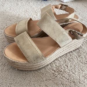 Joie platform sandal